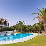 Aparthotel Valentino Corfu 4*