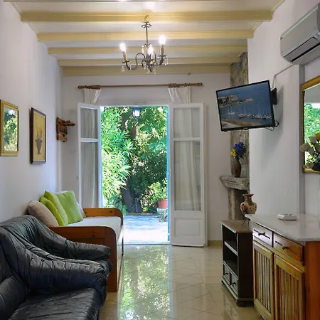 Valentino Corfu Lägenhetshotell Ypsos