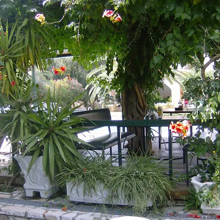 Lägenhetshotell Valentino Corfu 4*