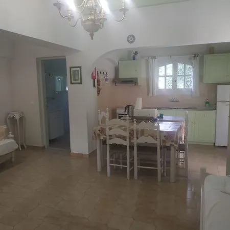 Valentino Corfu Lägenhetshotell Ypsos