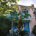 מלון דירות Valentino Corfu 4*