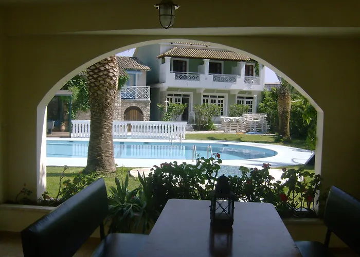 Valentino Corfu Апарт-отель Ипсос